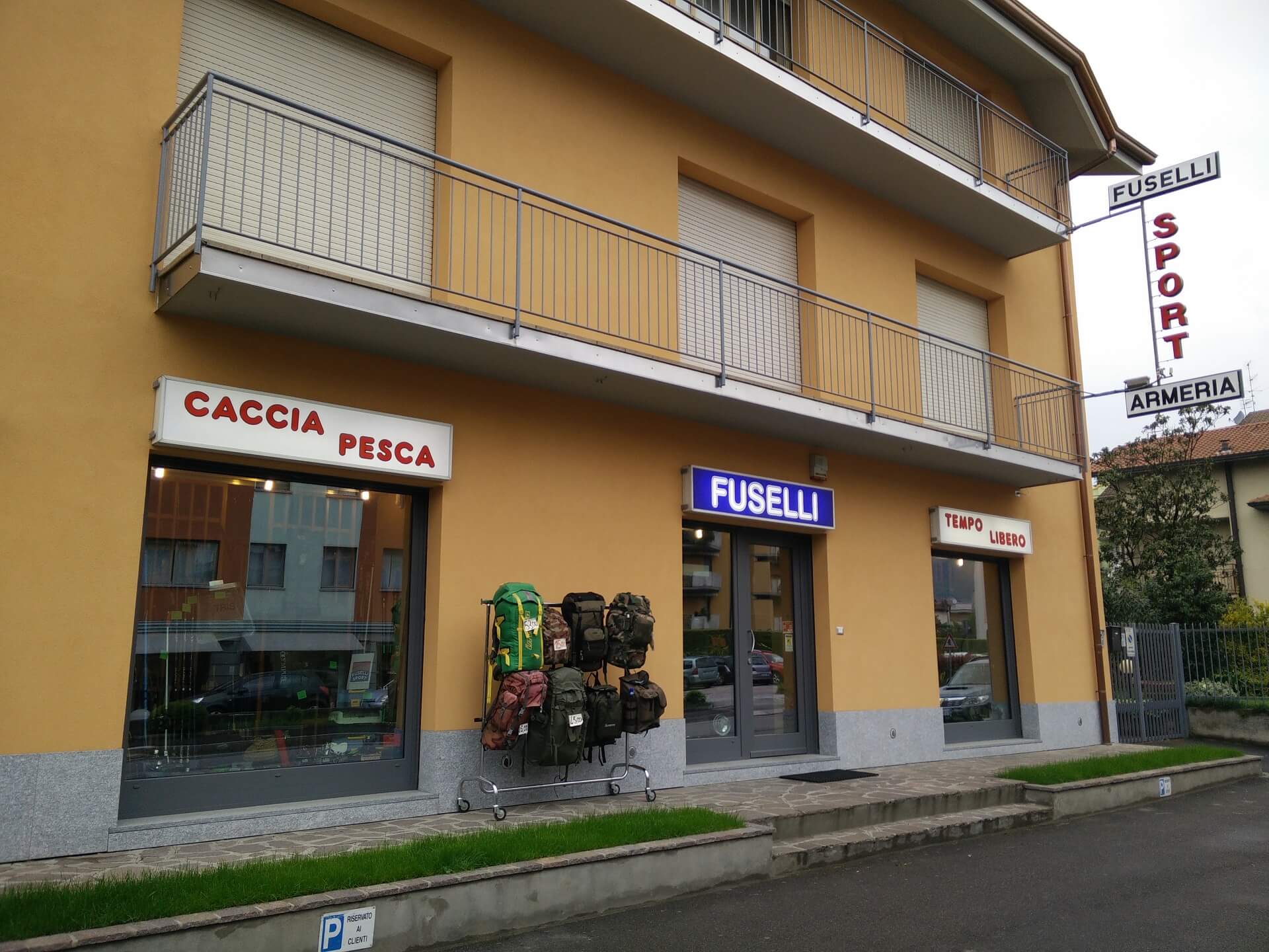 Esterno negozio Fuselli Sport